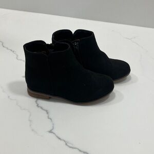 Cat & Jack Penelope Zipper Booties